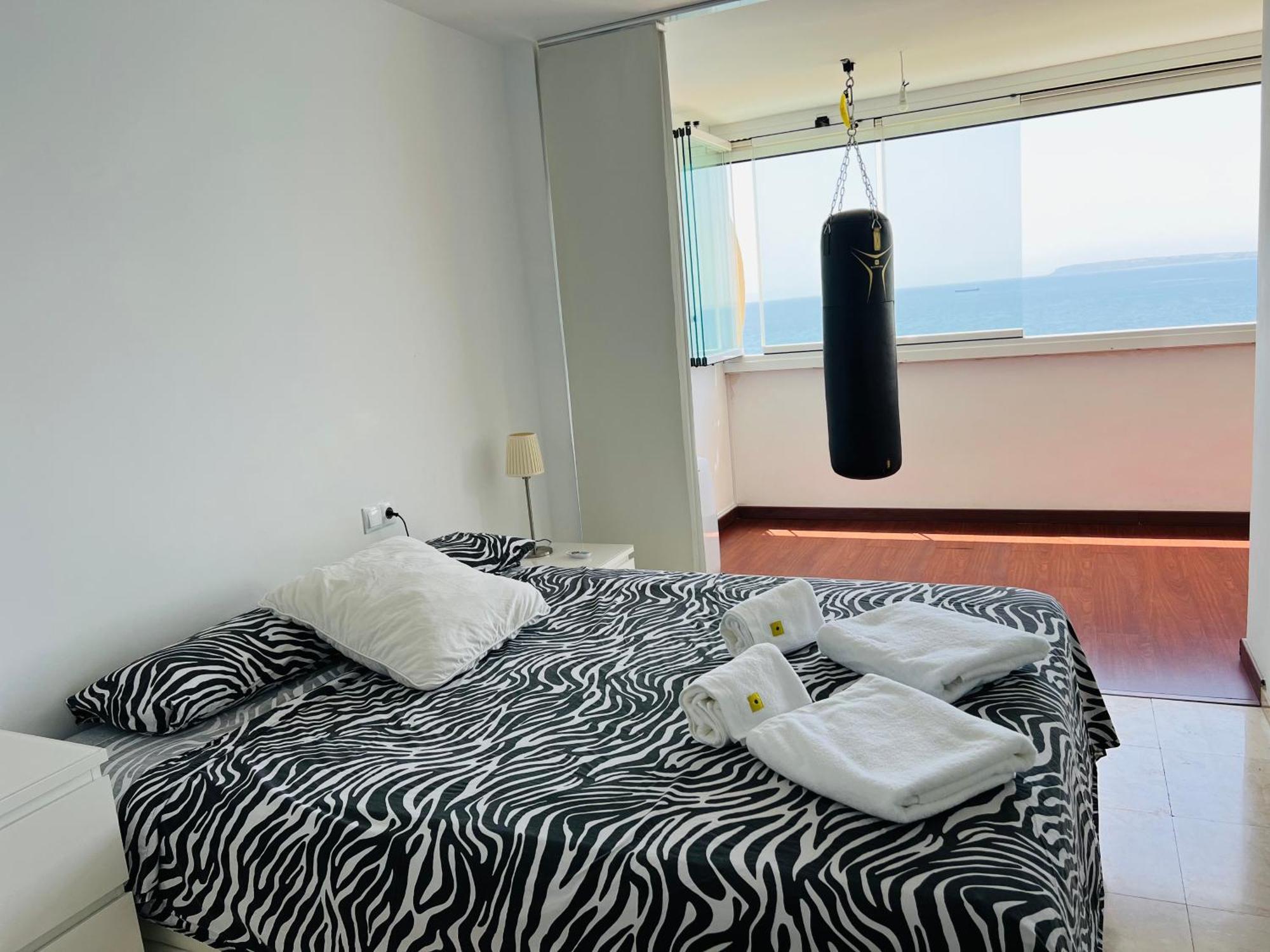 Relax Frente Al Mar De Alicante Apartment Exterior photo